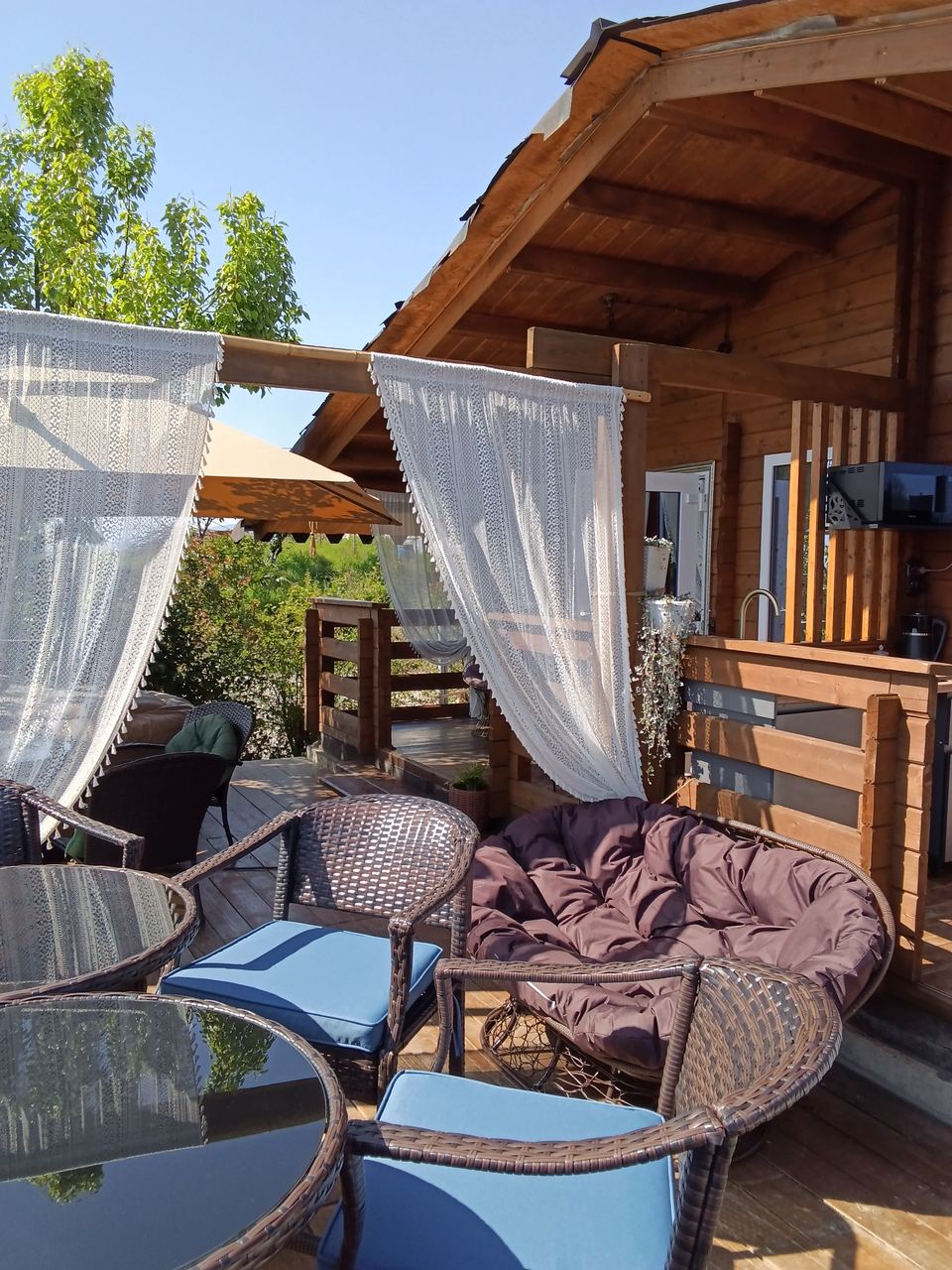 Веранда, Сухум