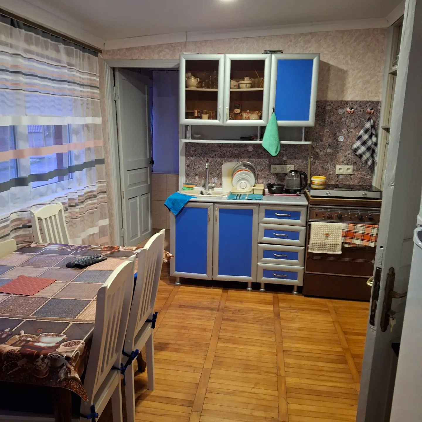 Домик и номера в ущелье, Гагра — фото 10