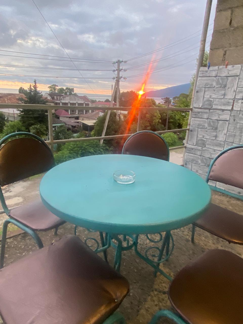 Этаж под ключ в гостевом доме "Марго", Гагра — фото 1