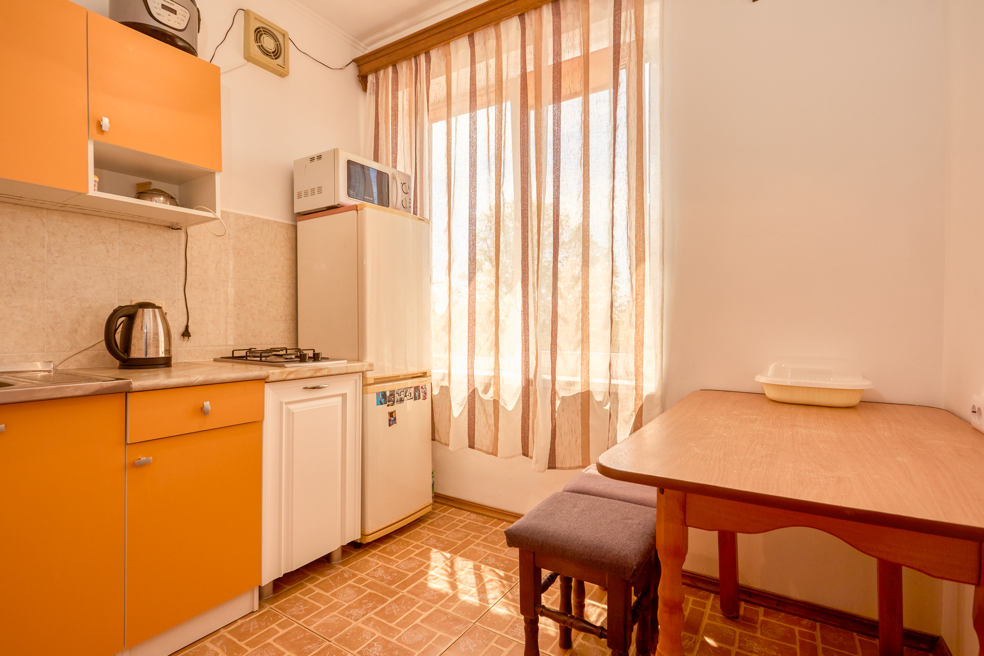 Квартира у песочного пляжа в Сухуме, Сухум — фото 5