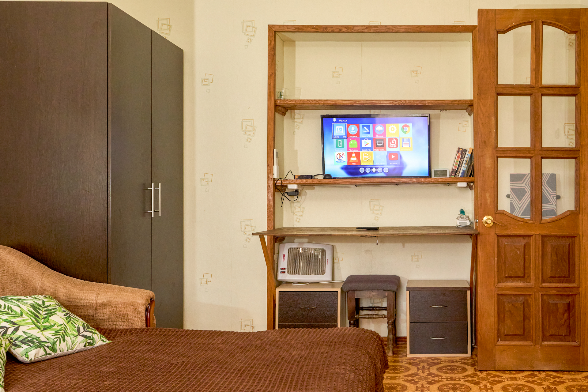 Квартира у песочного пляжа в Сухуме, Сухум — фото 7