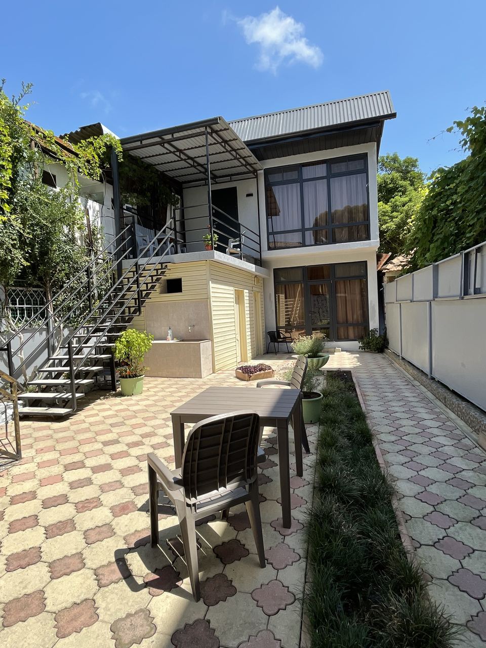 Студия в центре города Сухум по ул. Джона, Сухум — фото 5