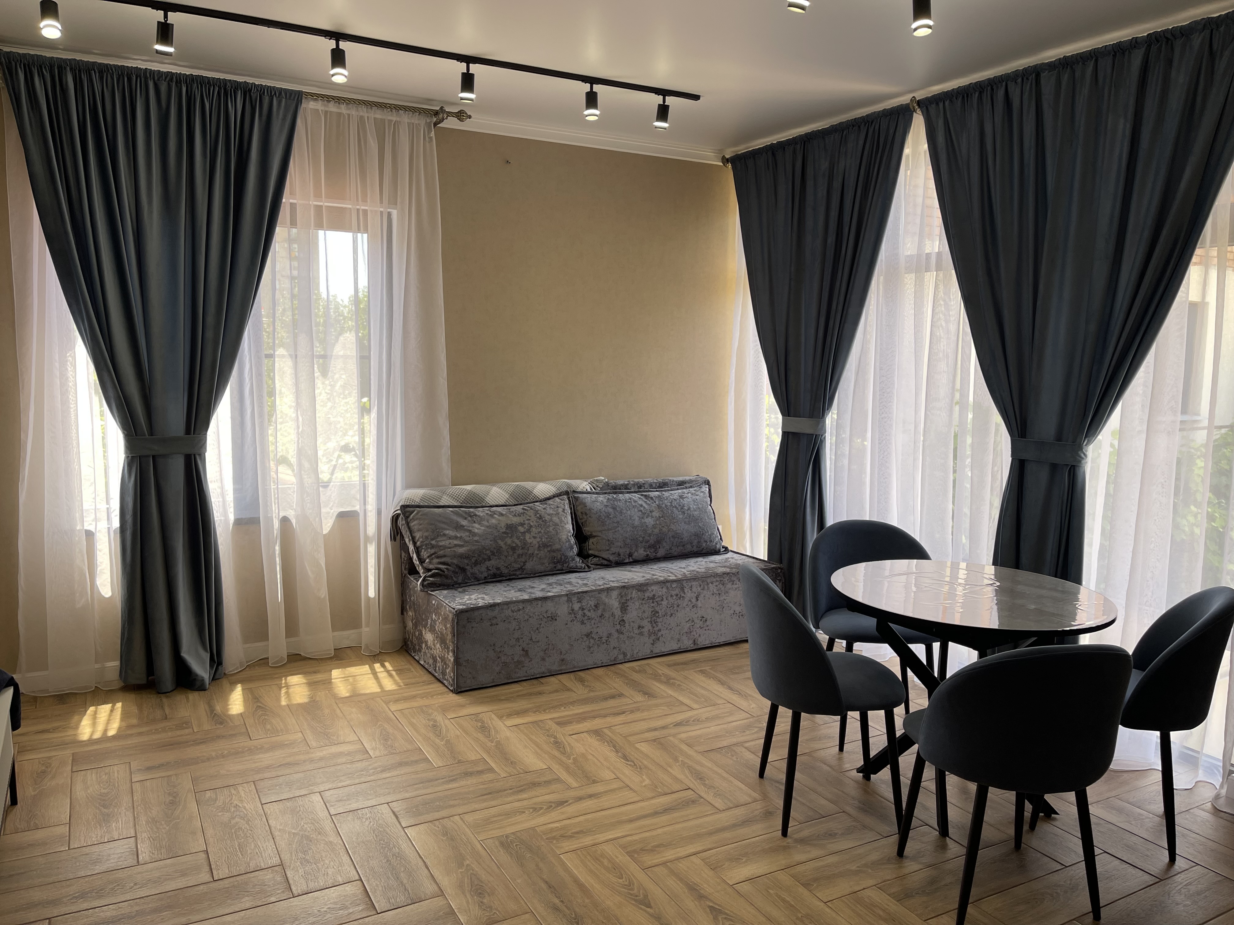 Студия в центре города Сухум, Сухум — фото 3