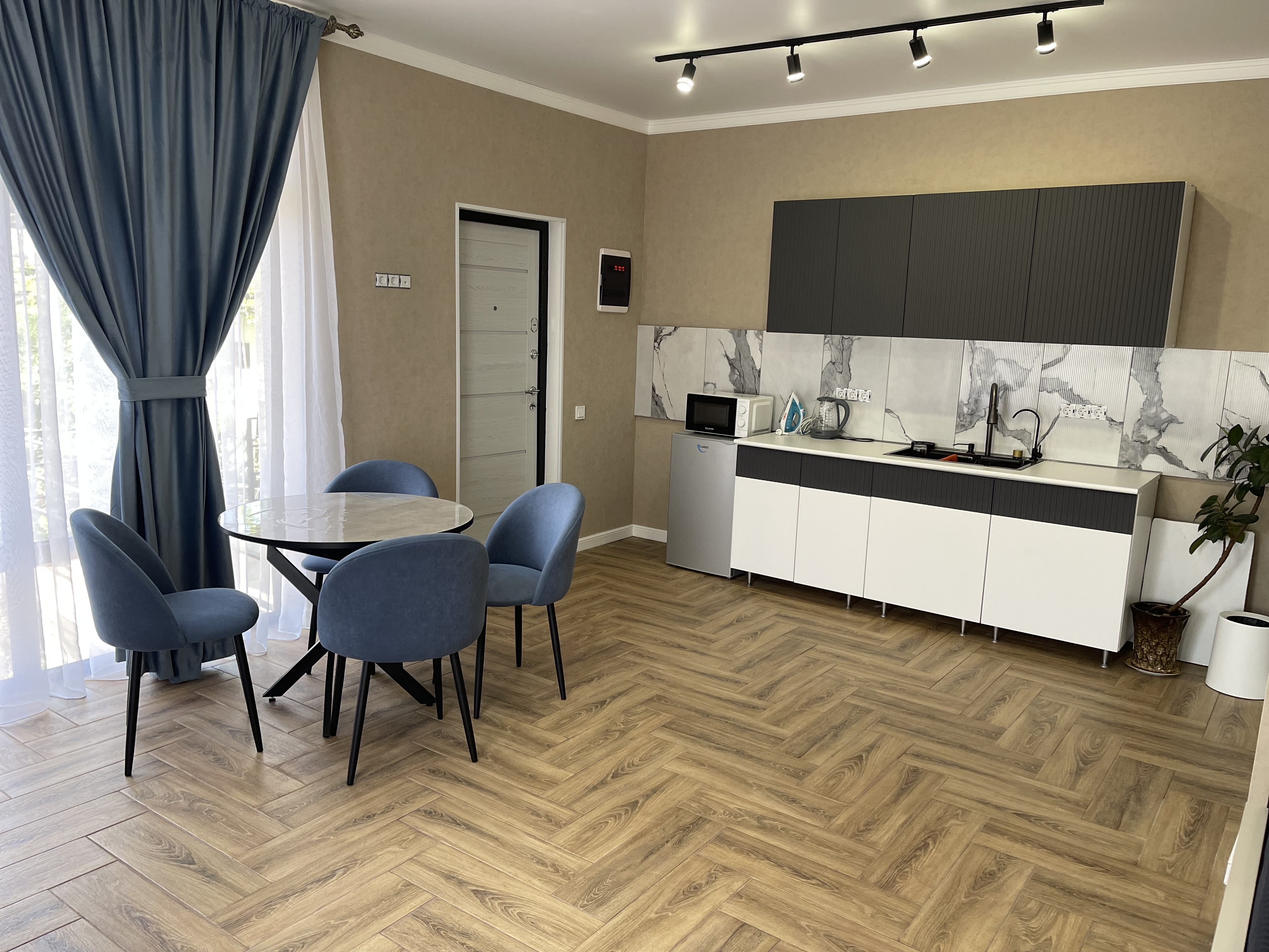 Студия в центре города Сухум, Сухум — фото 5