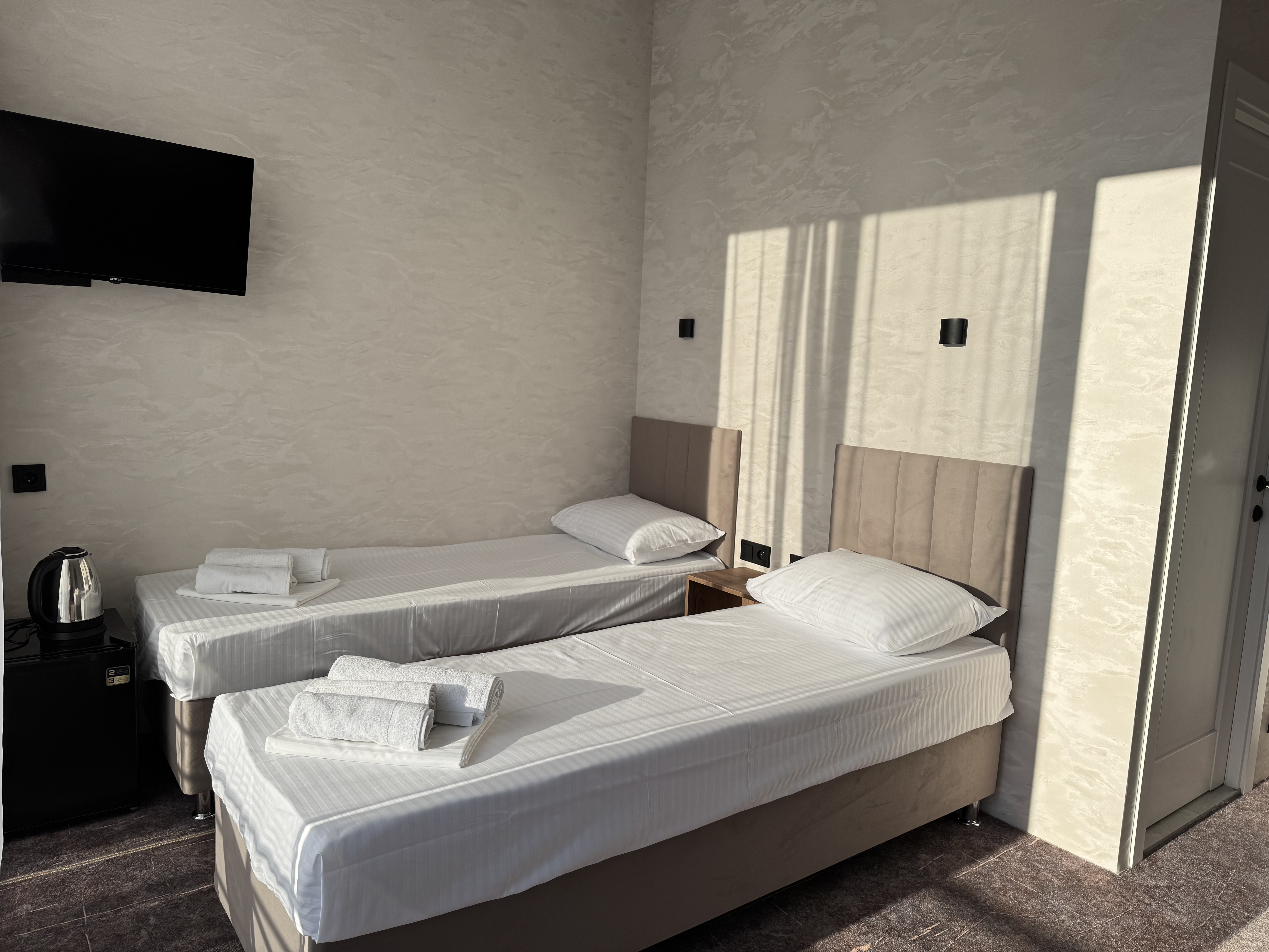 SANDRO & MILANII, Алахадзы — фото 10