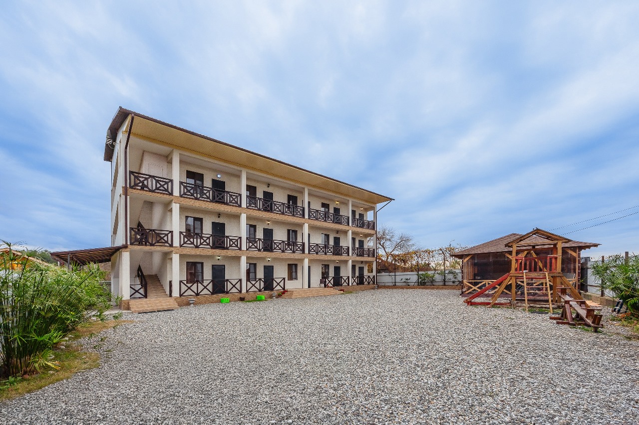 Гостевой дом Dana, Пицунда — фото 1