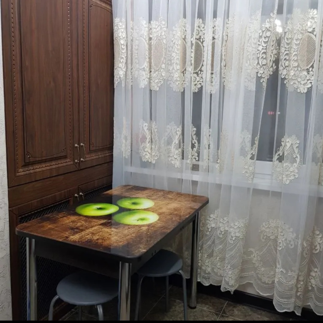 Комната в квартире, проживание с хозяевами, Пицунда — фото 7