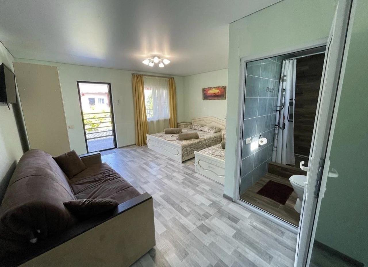 Гостевой дом " ТомИло", Пицунда — фото 1