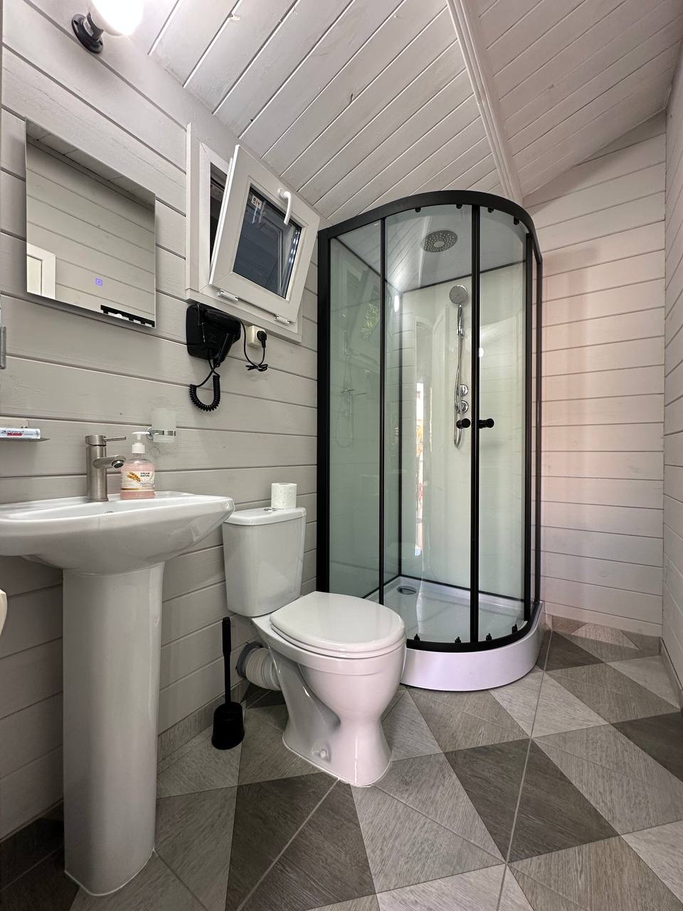 Гостевой дом DUO, Сухум — фото 11