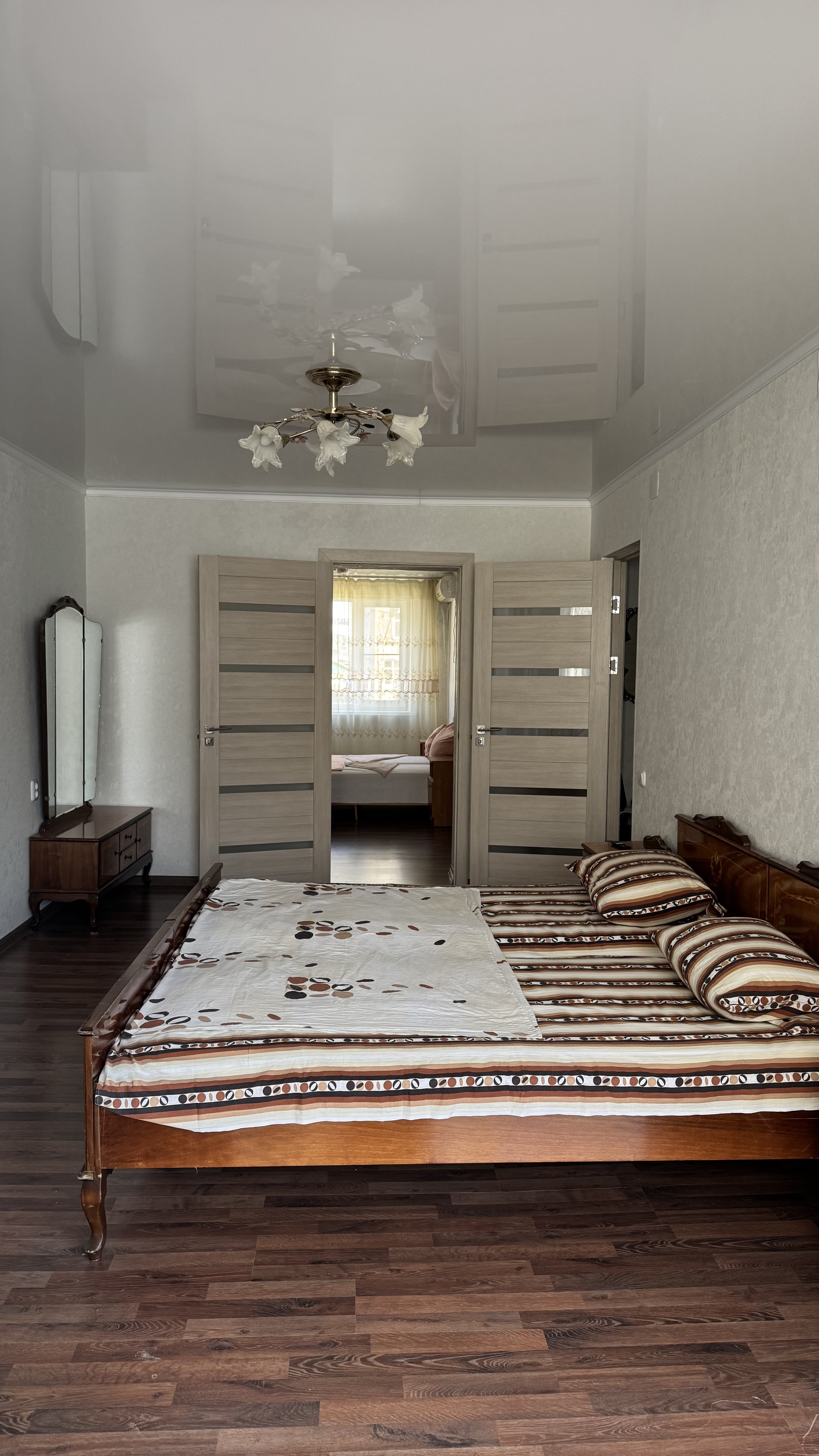 Двухкомнатная квартира, Гагра — фото 1