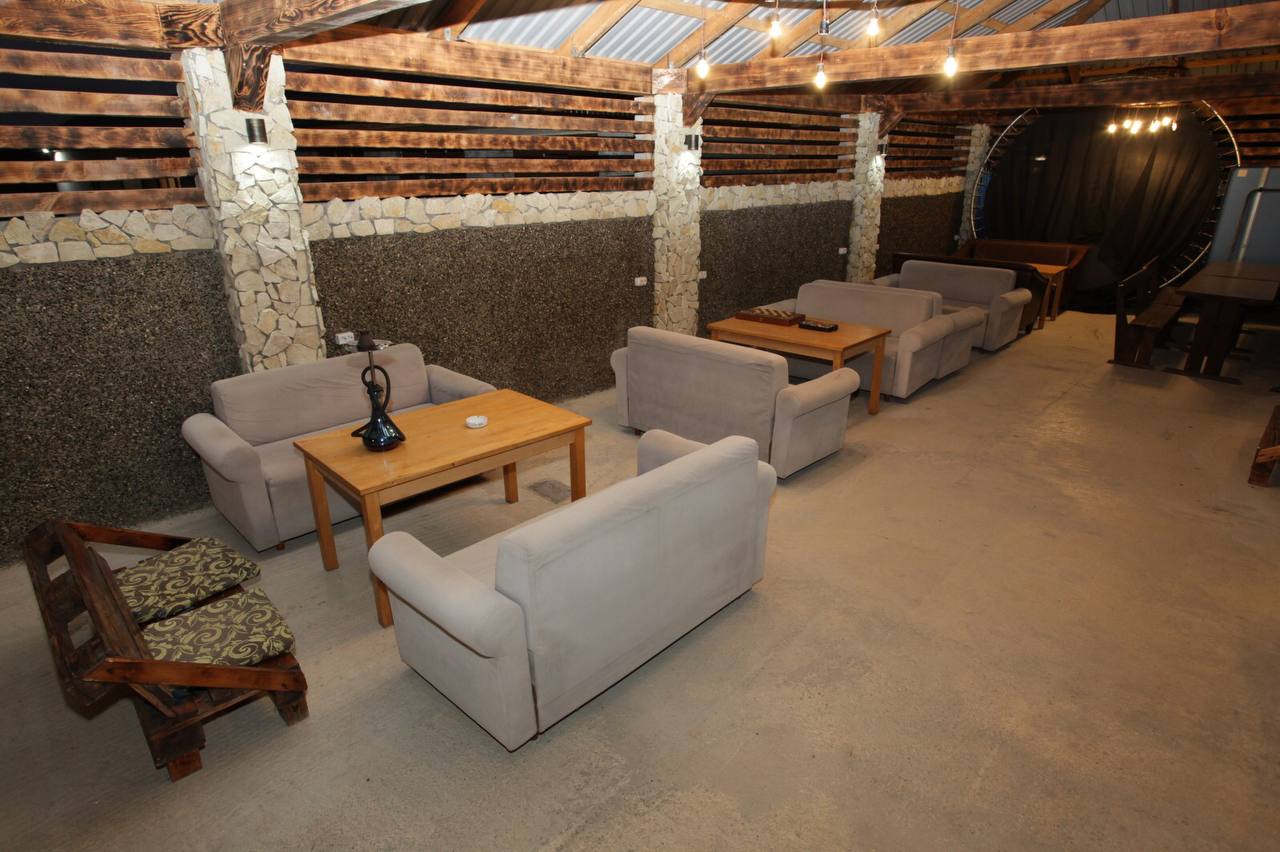 Crown, Гагра — фото 4