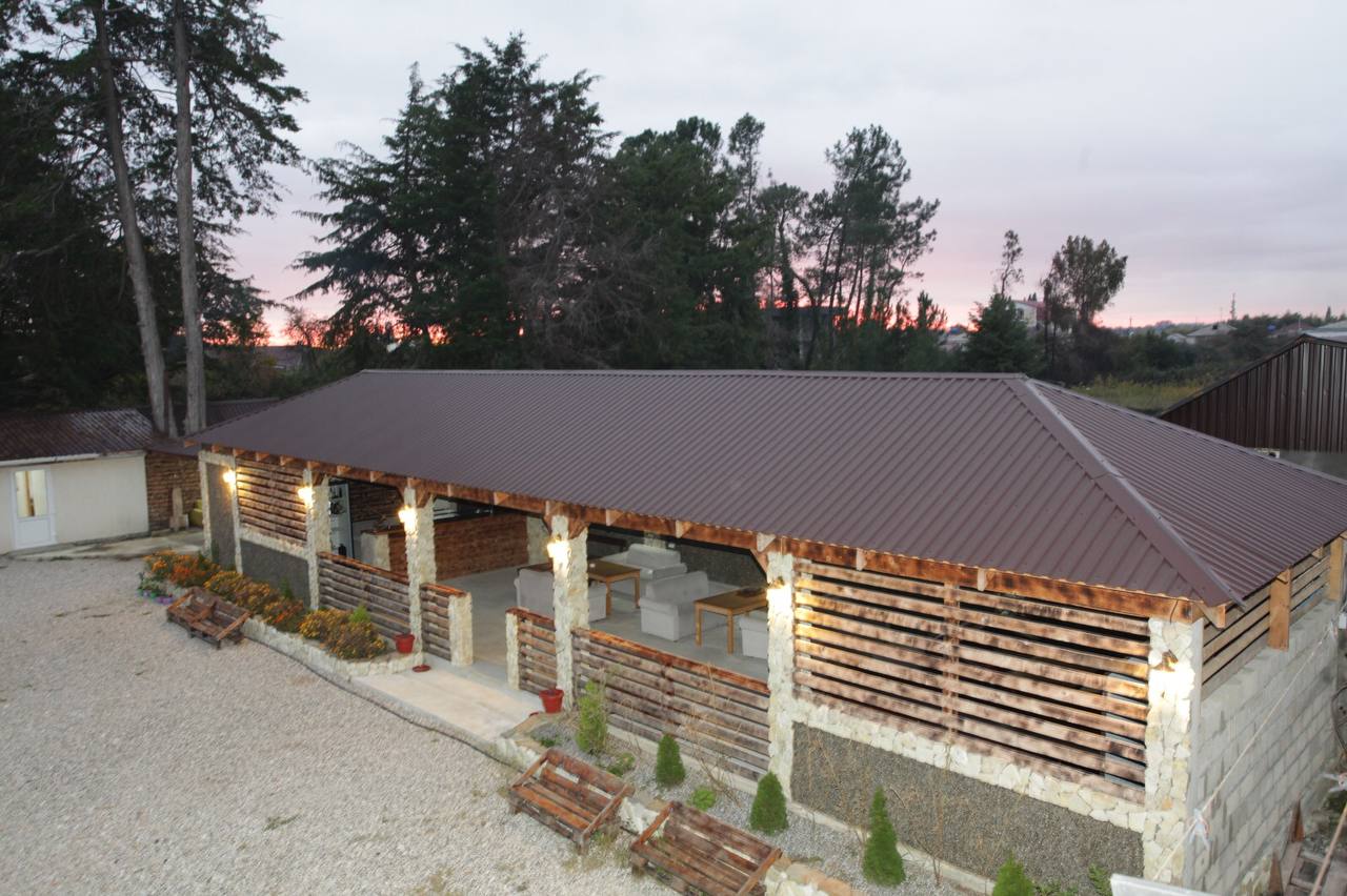 Crown, Гагра — фото 2