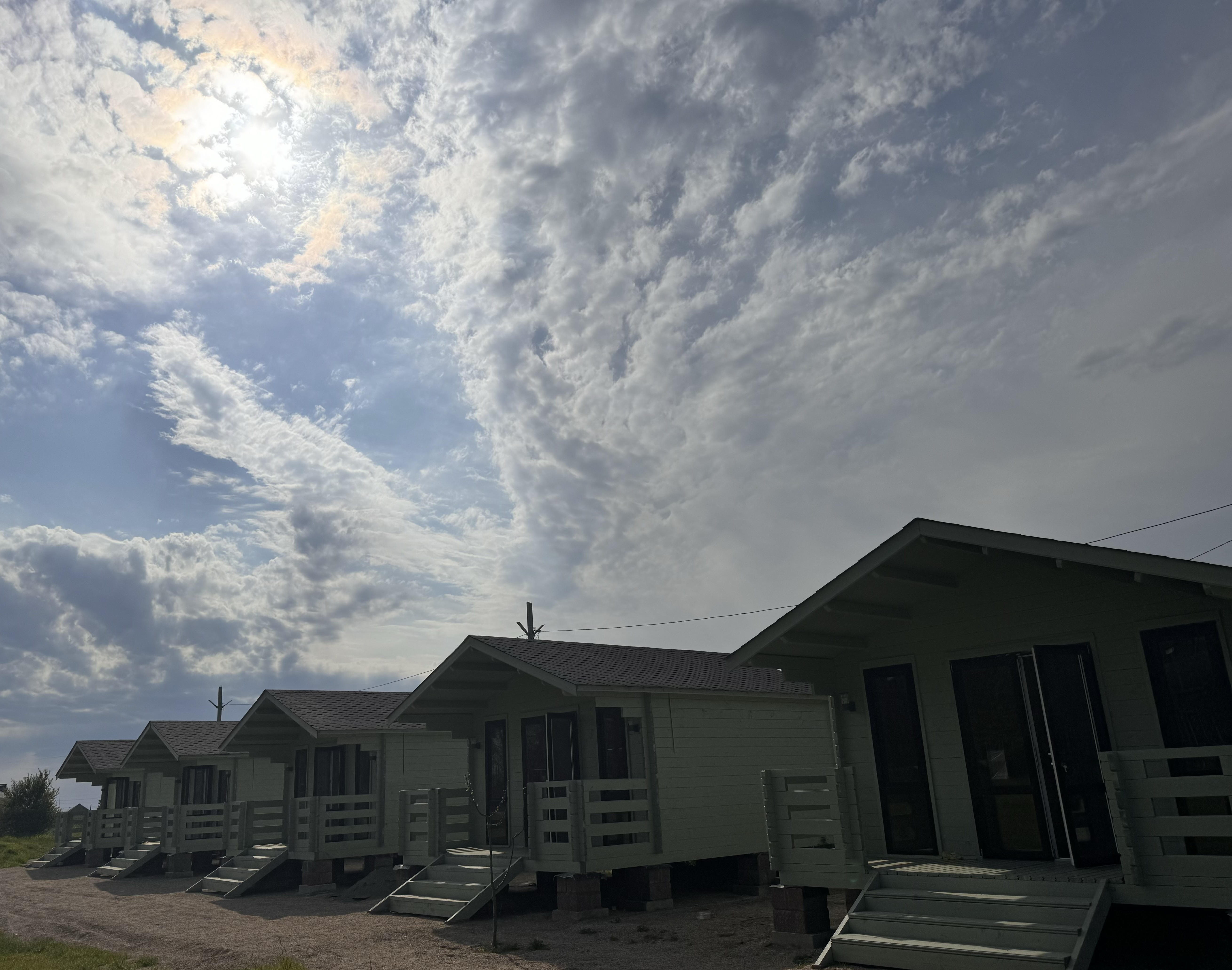 Эко-коттеджи Leon, с. Хыпста — фото 1