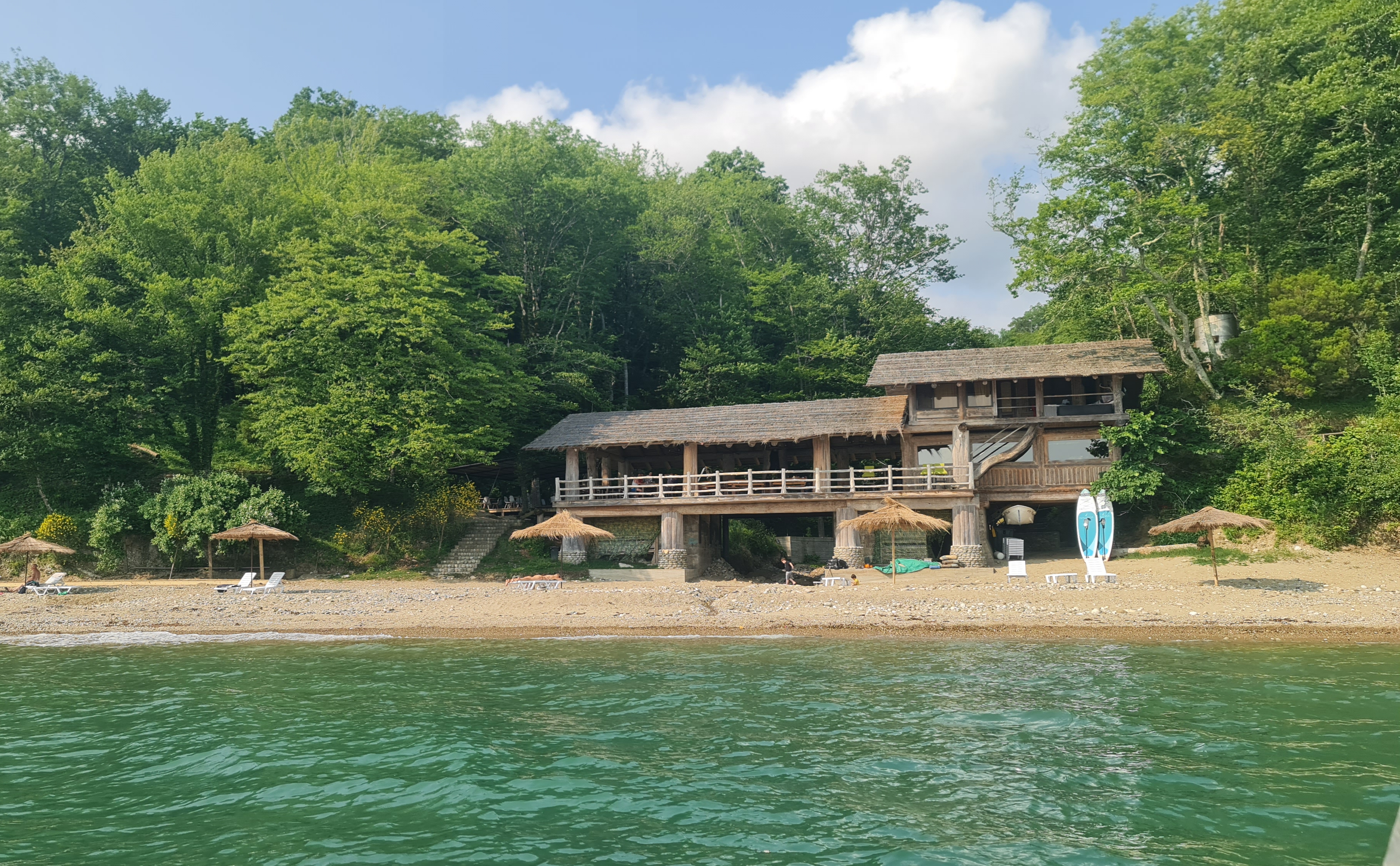 Шлыпра - кемпинг в Третьем ущелье, Пицунда