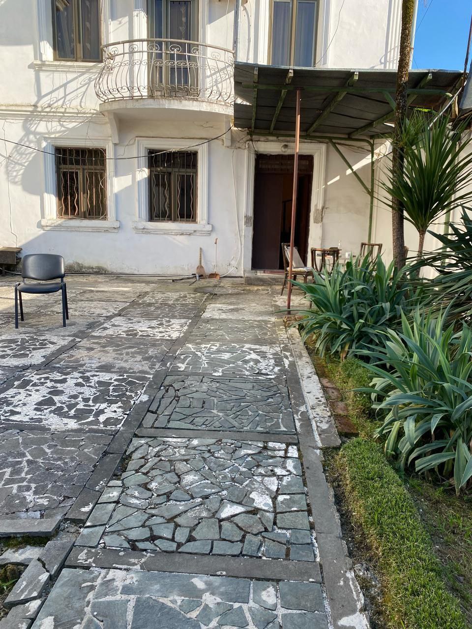 Частный дом по ул. Аиааира в г. Сухум, Сухум — фото 1