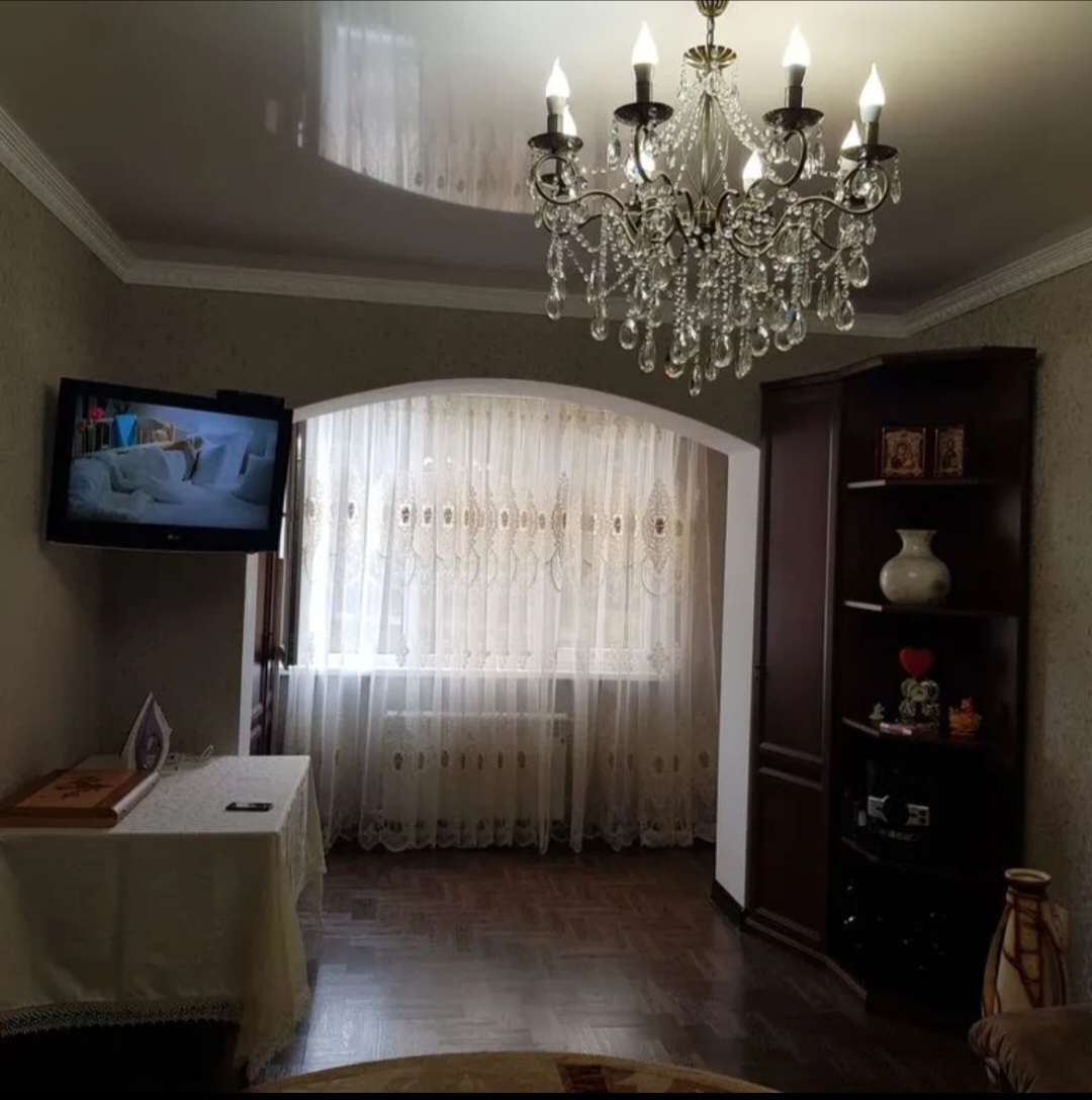 Комната в квартире, проживание с хозяевами, Пицунда — фото 3