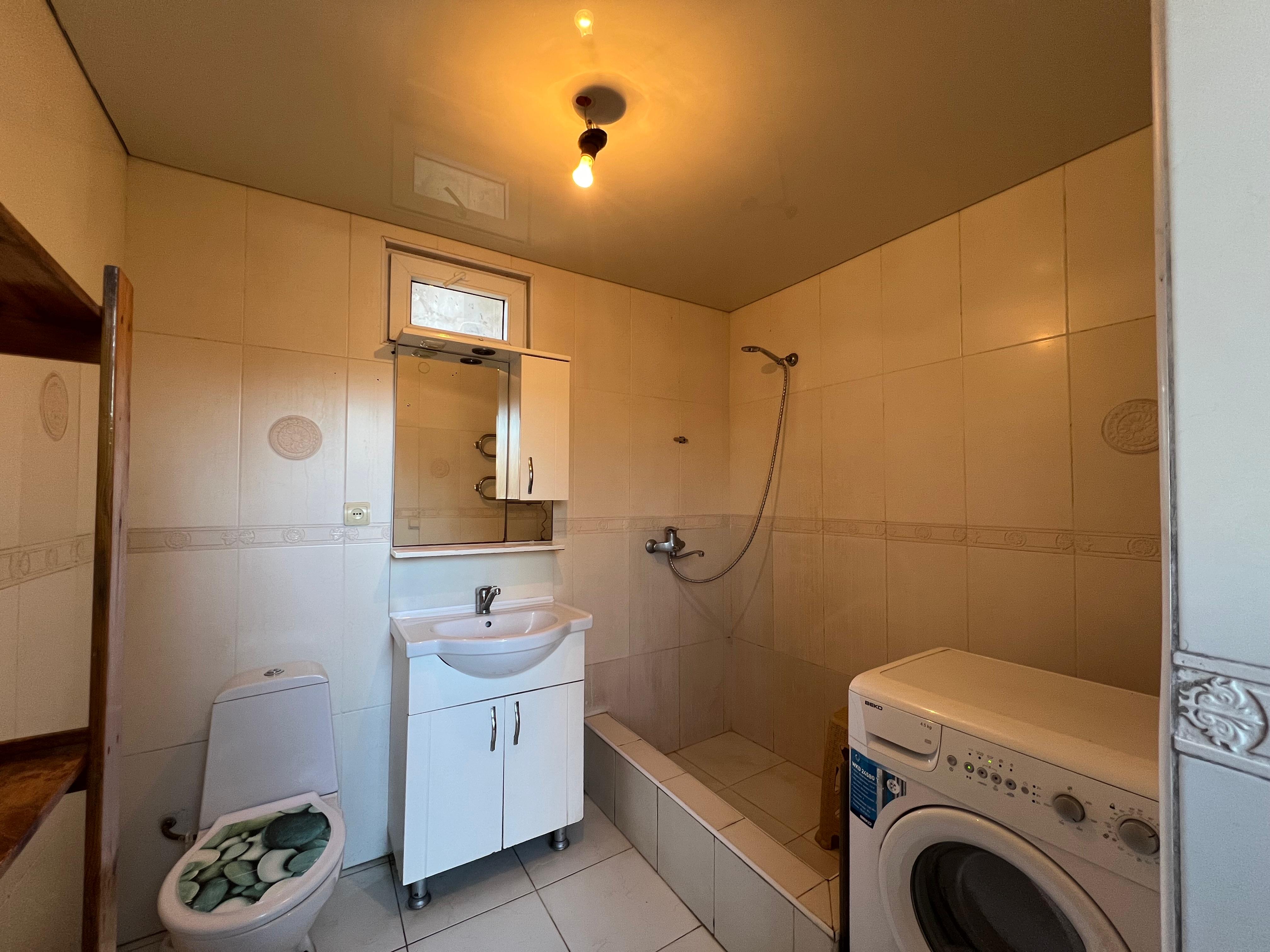 Дом Гунда, Сухум — фото 3