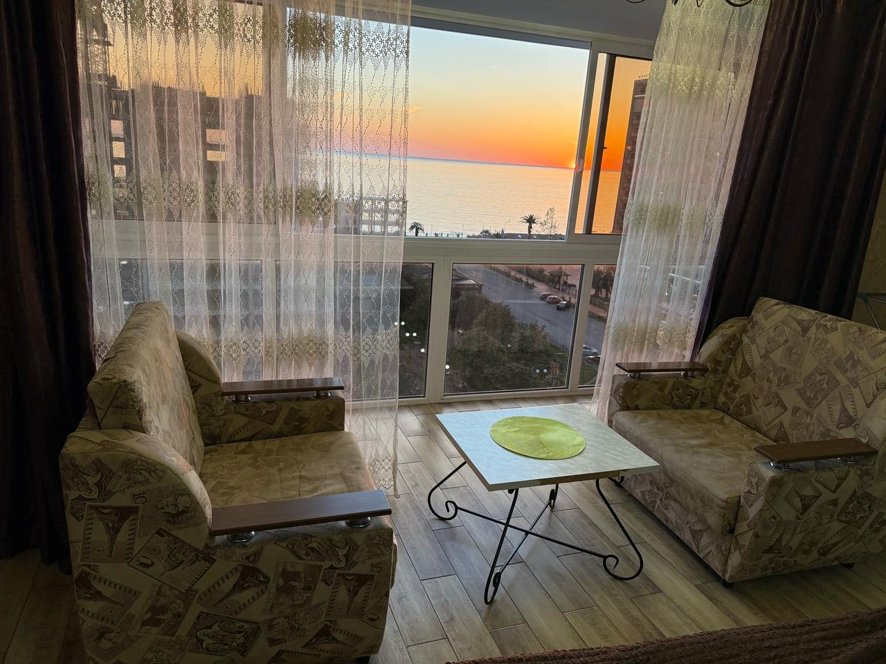 5-комнатная квартира с панорамным видом, Гагра — фото 4