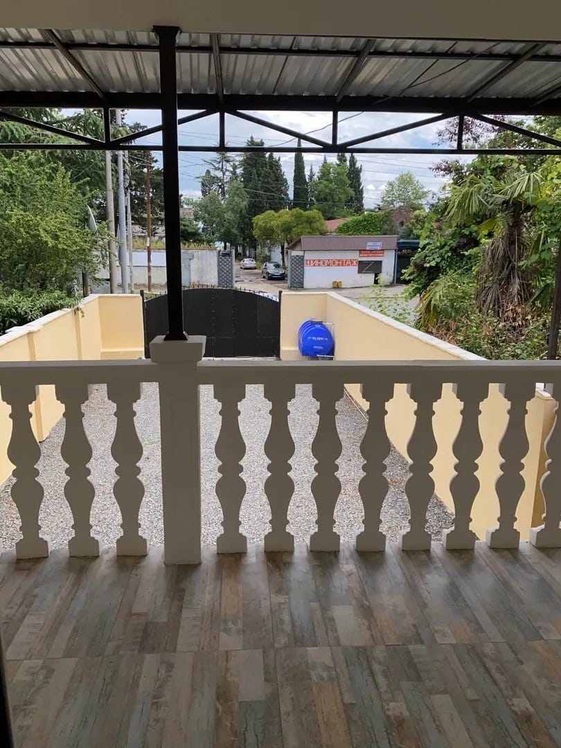 Гостевой дом "Луч" на Маяке, Сухум — главное фото