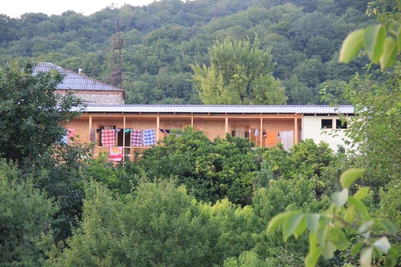 У Ашота и Джульетты., Гудаута — главное фото