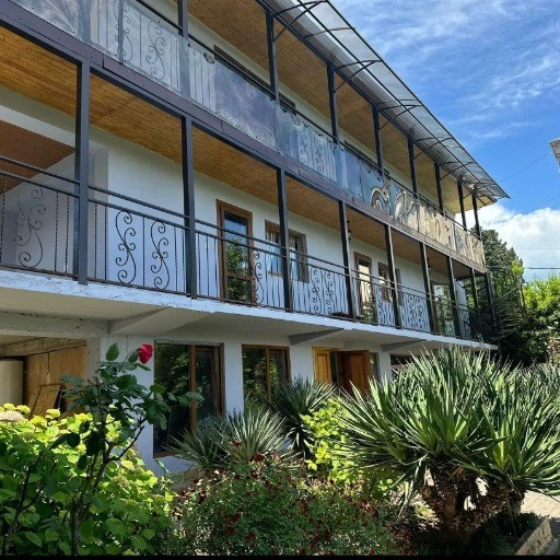 Ласария Эсма — владелец Пекан