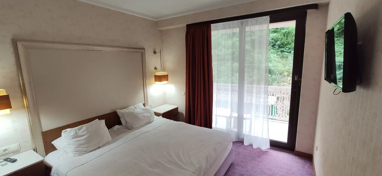 Room Photo
