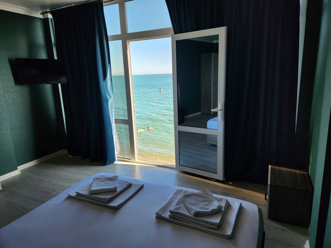 Room Photo